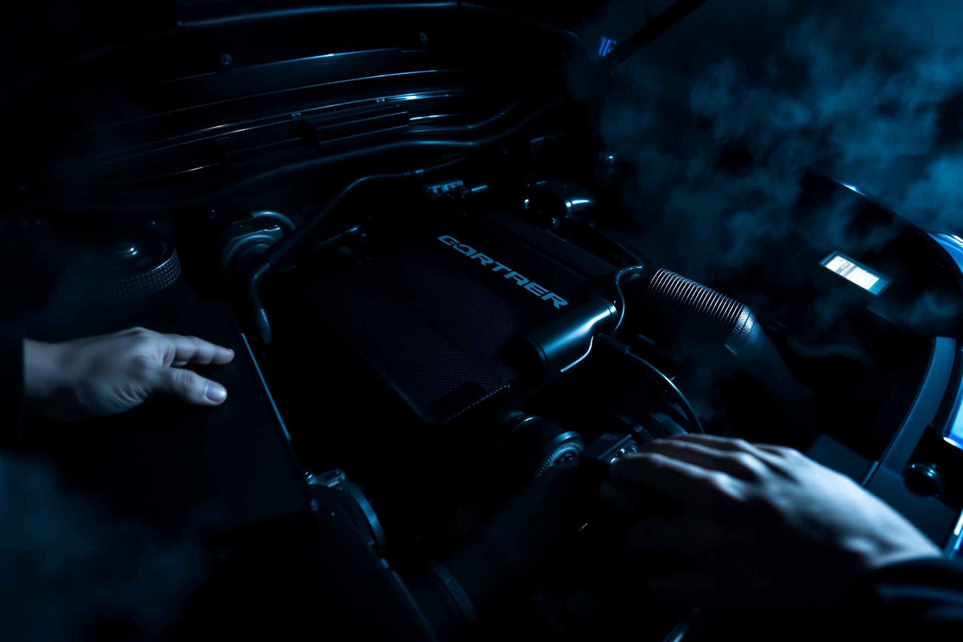 High-performance engine bay under diagnostic